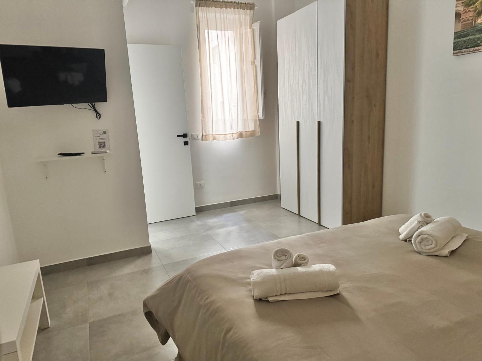Holiday House Orlando Palermo Bagian luar foto